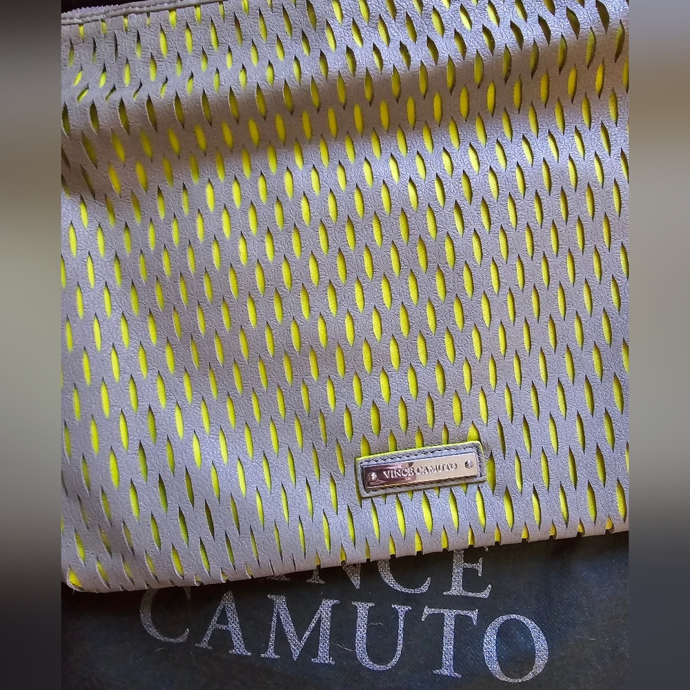 Vince Camuto Genuine Leather fringe clutch bag - Picture 4 of 6